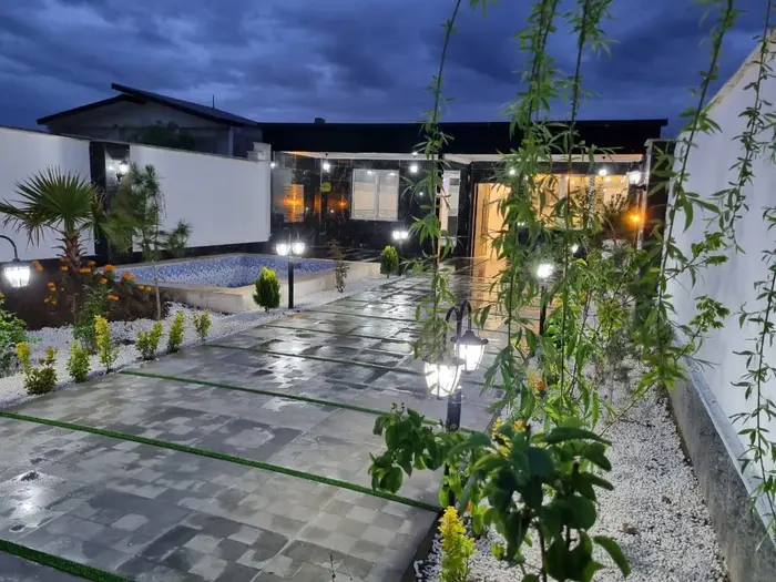 ویلا یک خوابه استخردار آبگرم درسا - شب ویلایی