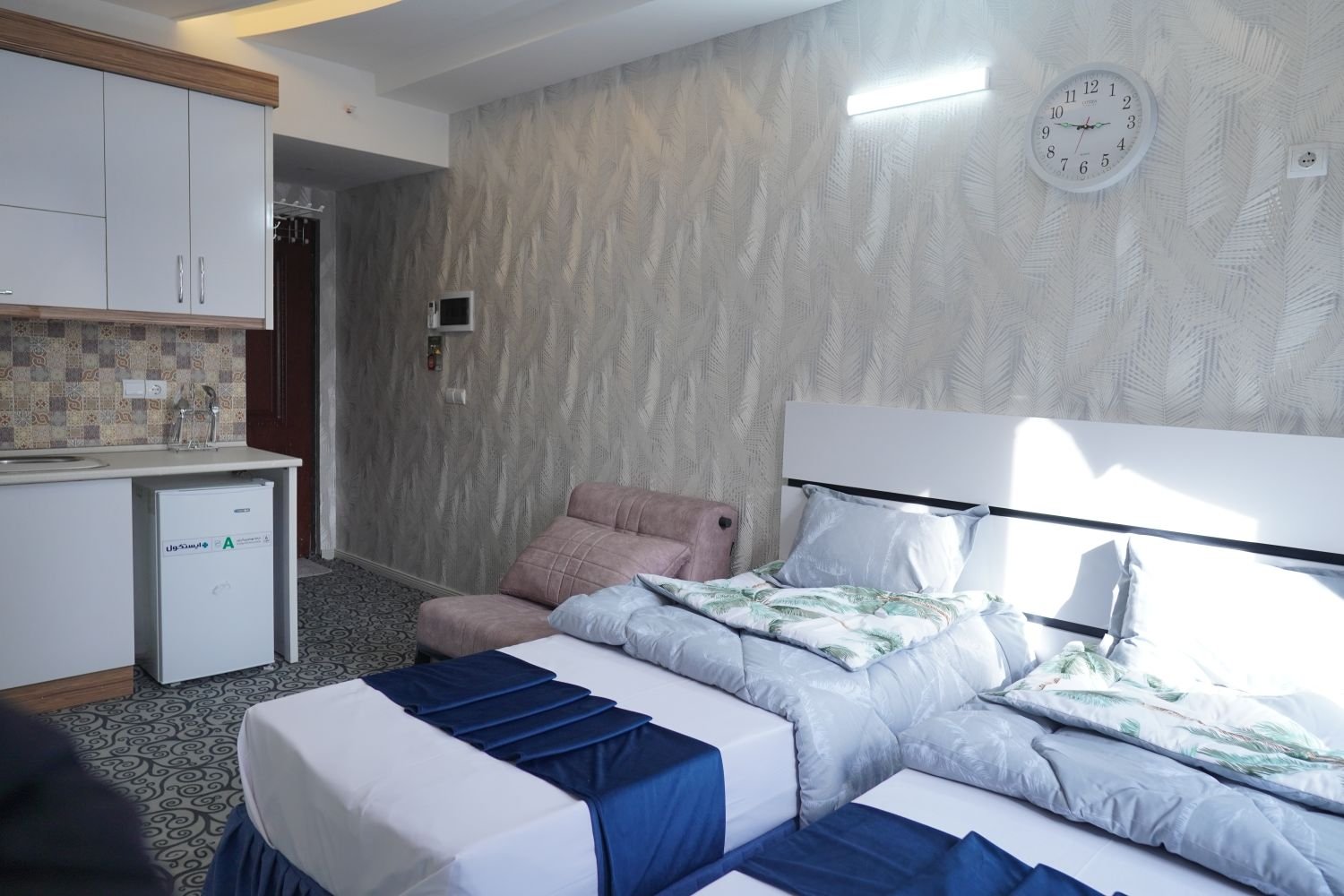 مسافرخانه فروغ هشتم - واحد ۱۰۱