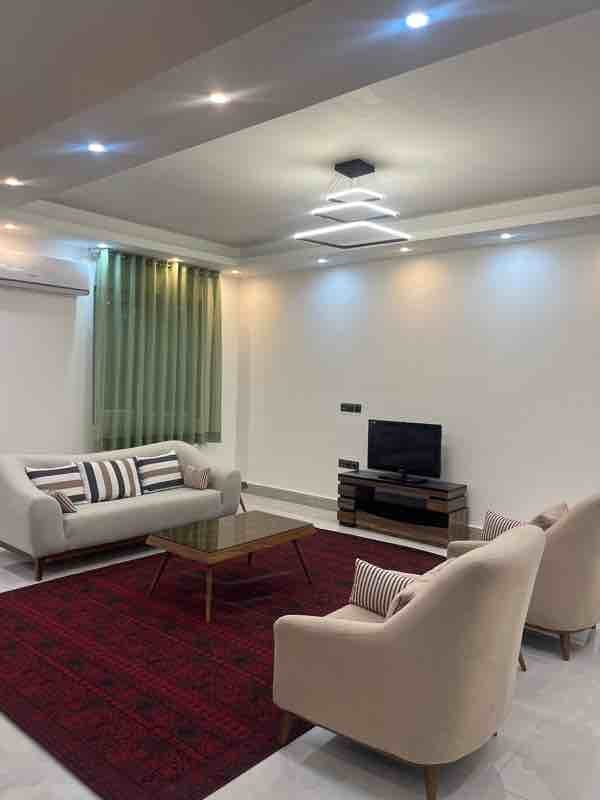 دوخوابه خانه باغ معین