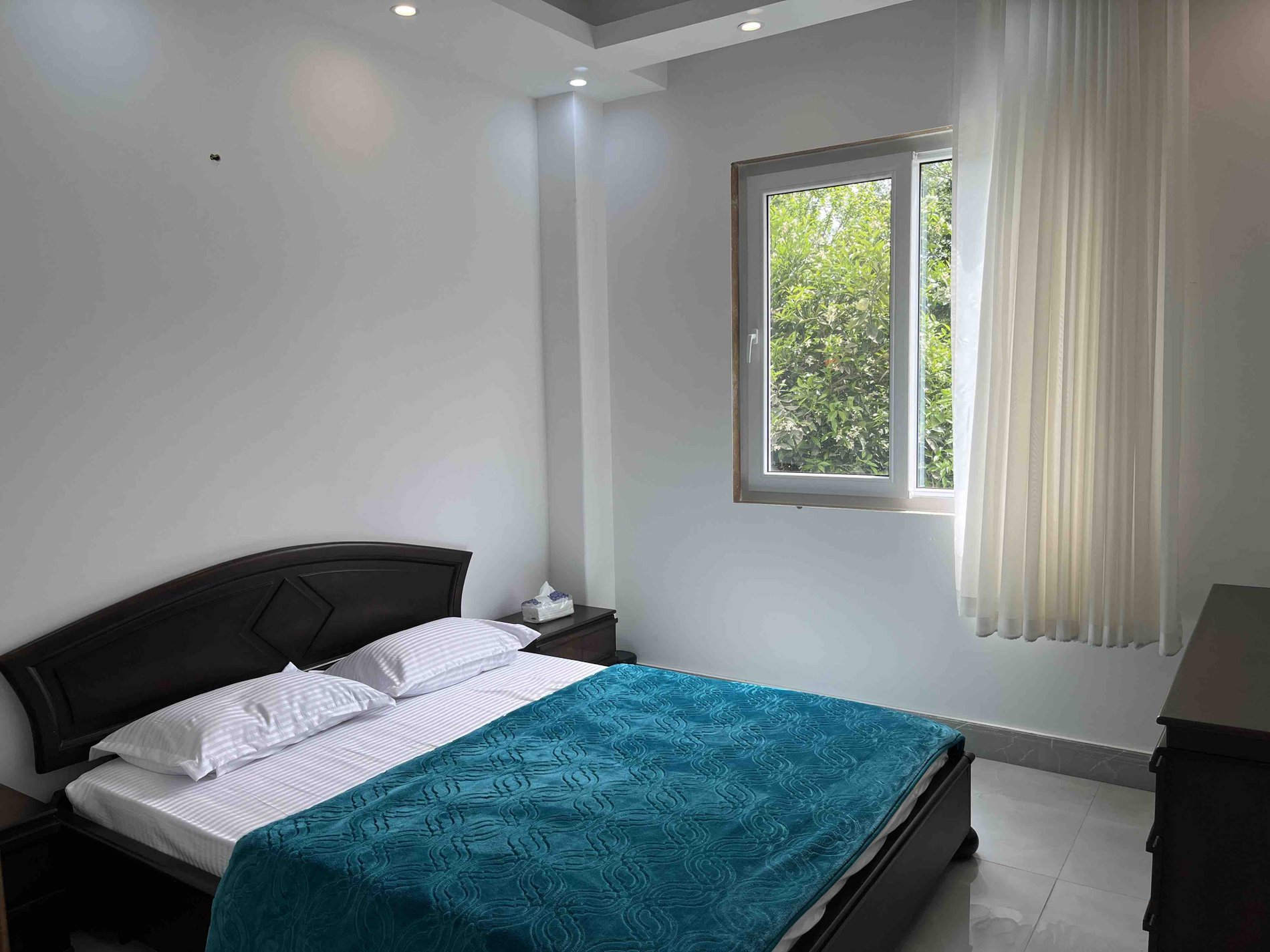 دوخوابه خانه باغ معین