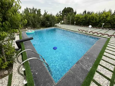 ویلا دوخوابه استخردار عمارت باغ ایون