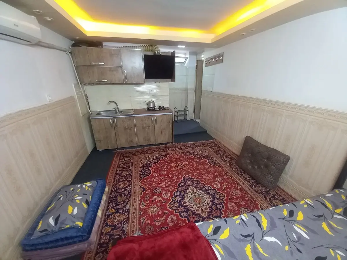 مسافرخانه زارعی - واحد ۱