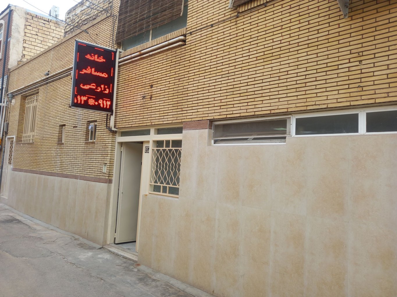 مسافرخانه زارعی اتاق ۴ - زارعی - واحد 4