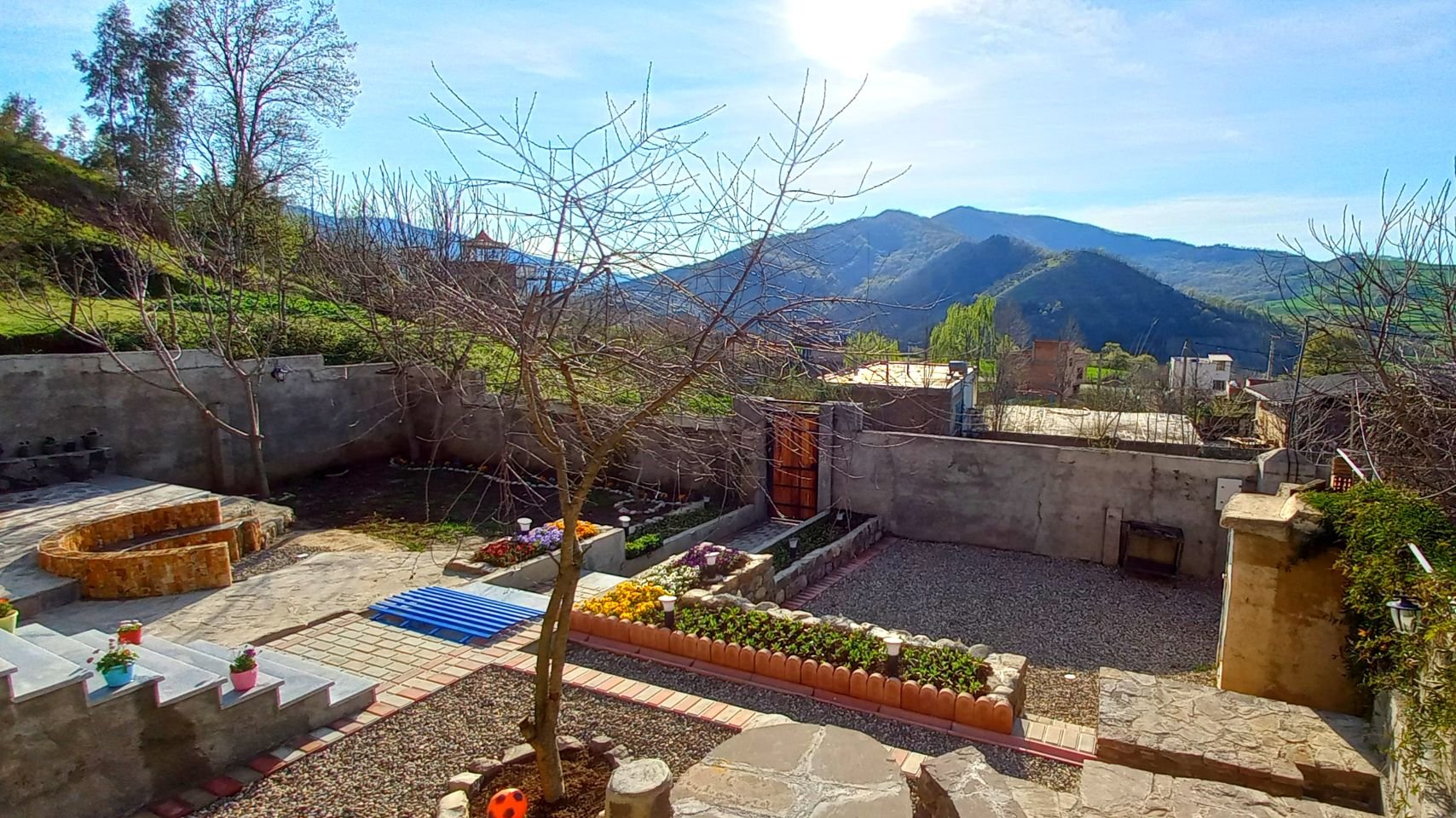 یک خوابه عمو یحیی