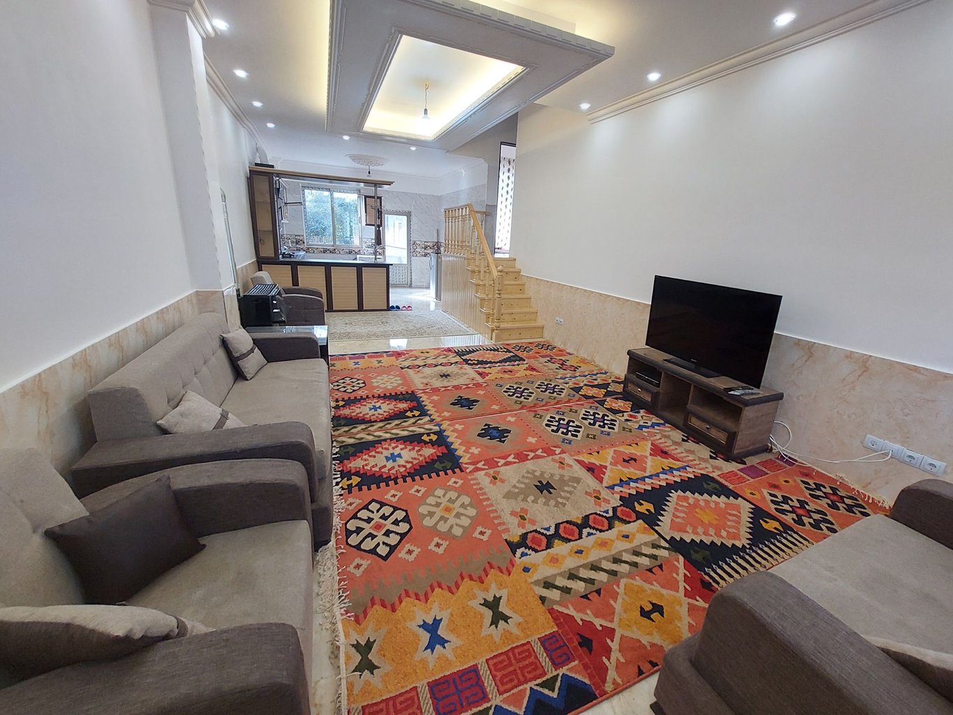 ویلا دوخوابه کاکرون