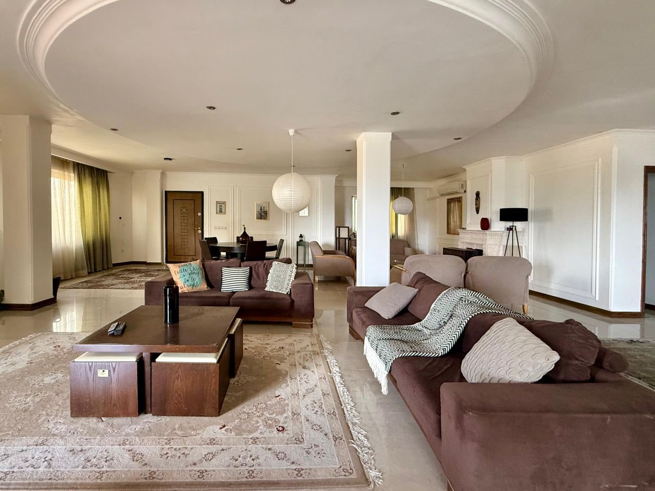 آپارتمان سه خوابه ارغوان 2