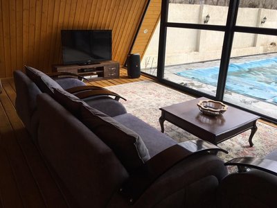 ویلا دوخوابه استخردار شله چوبی