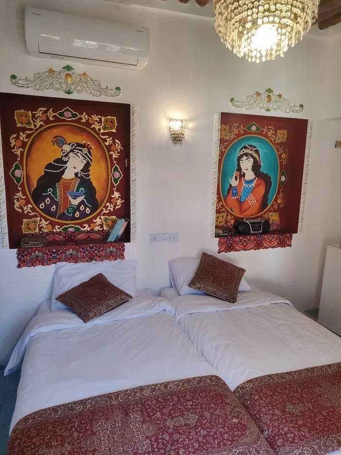 بوم گردی عمارت سران - واحد بهار