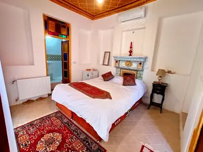 بومگردی عمارت سران - واحد شاه‌نشین 2