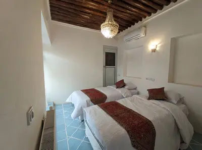 بومگردی عمارت سران - واحد ترنج