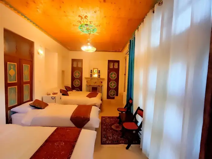 بوم گردی عمارت سران - واحد شاه‌نشین 1