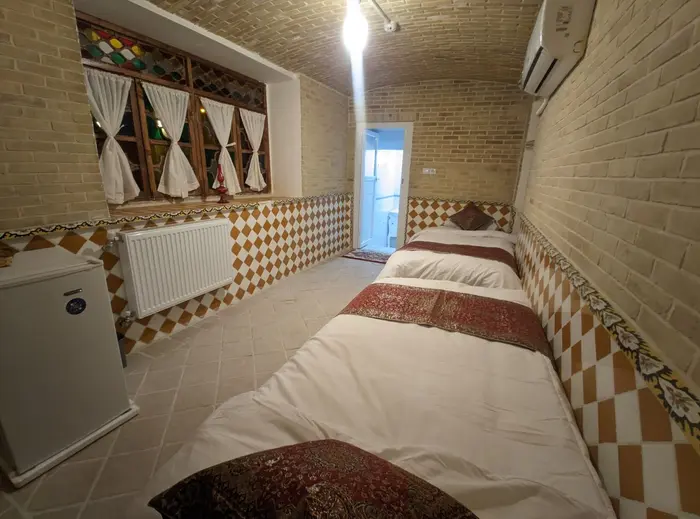 بوم گردی عمارت سران - واحد بهار