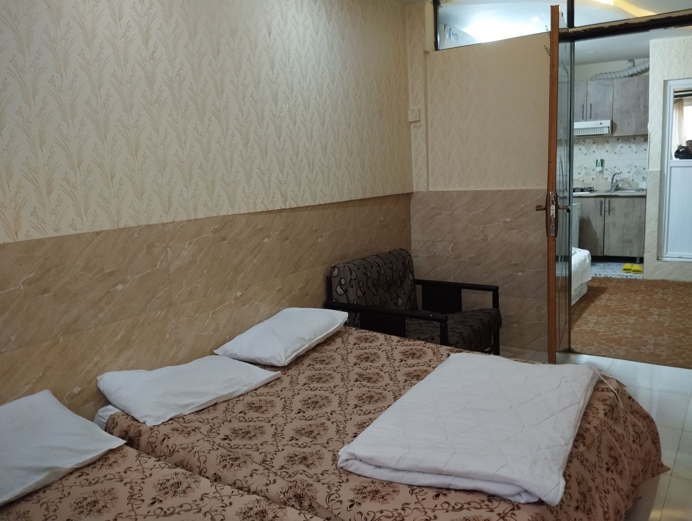 طبقه2 - احمدی - واحد 201