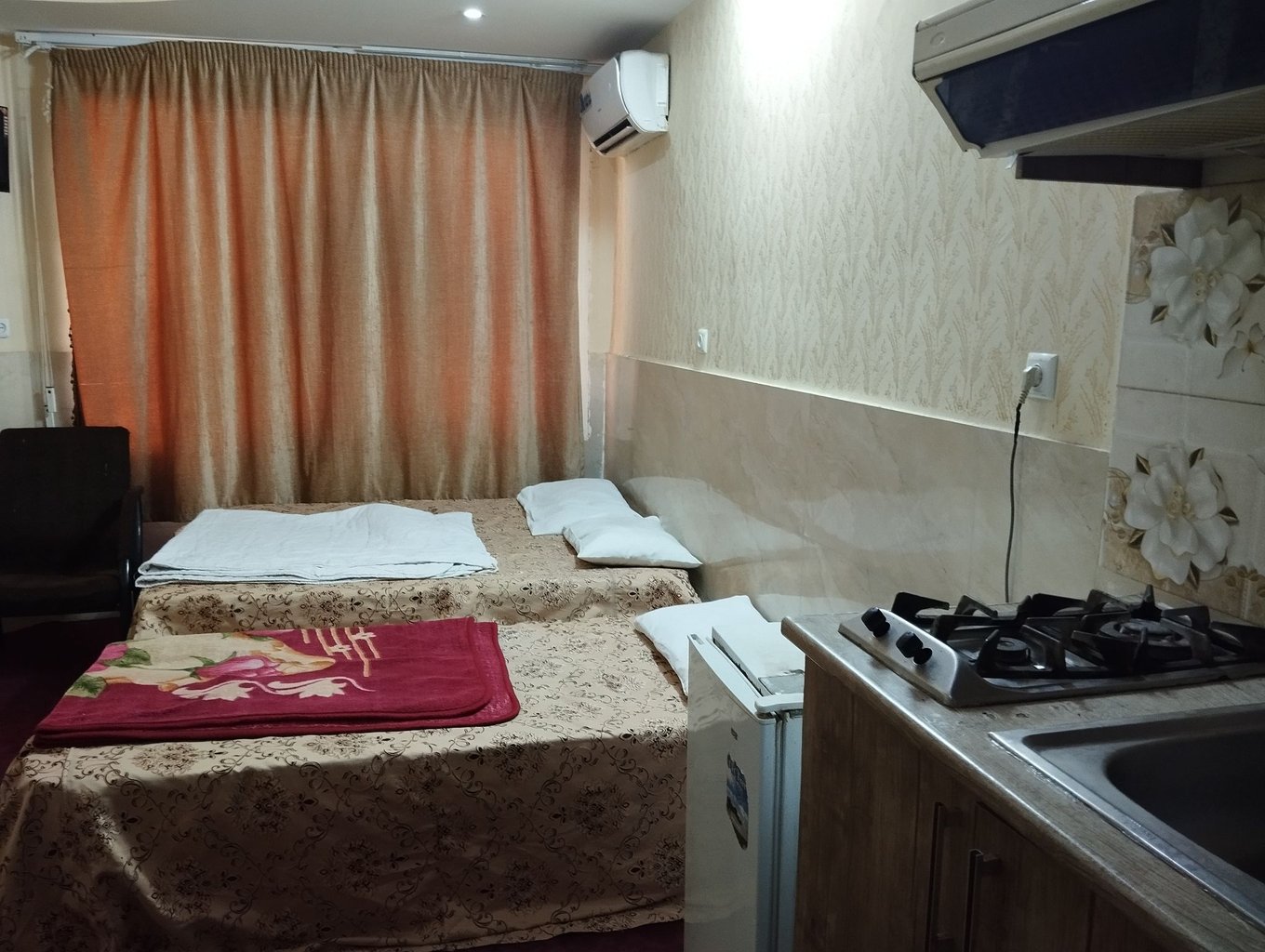 مجتمع اقامتی پنج تخته طبقه 2 - واحد 202سه تخت