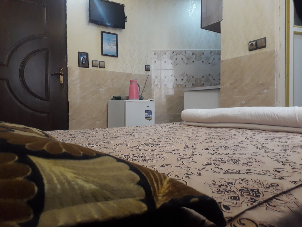 مسافرخانه باب الجواد واحد دونفره