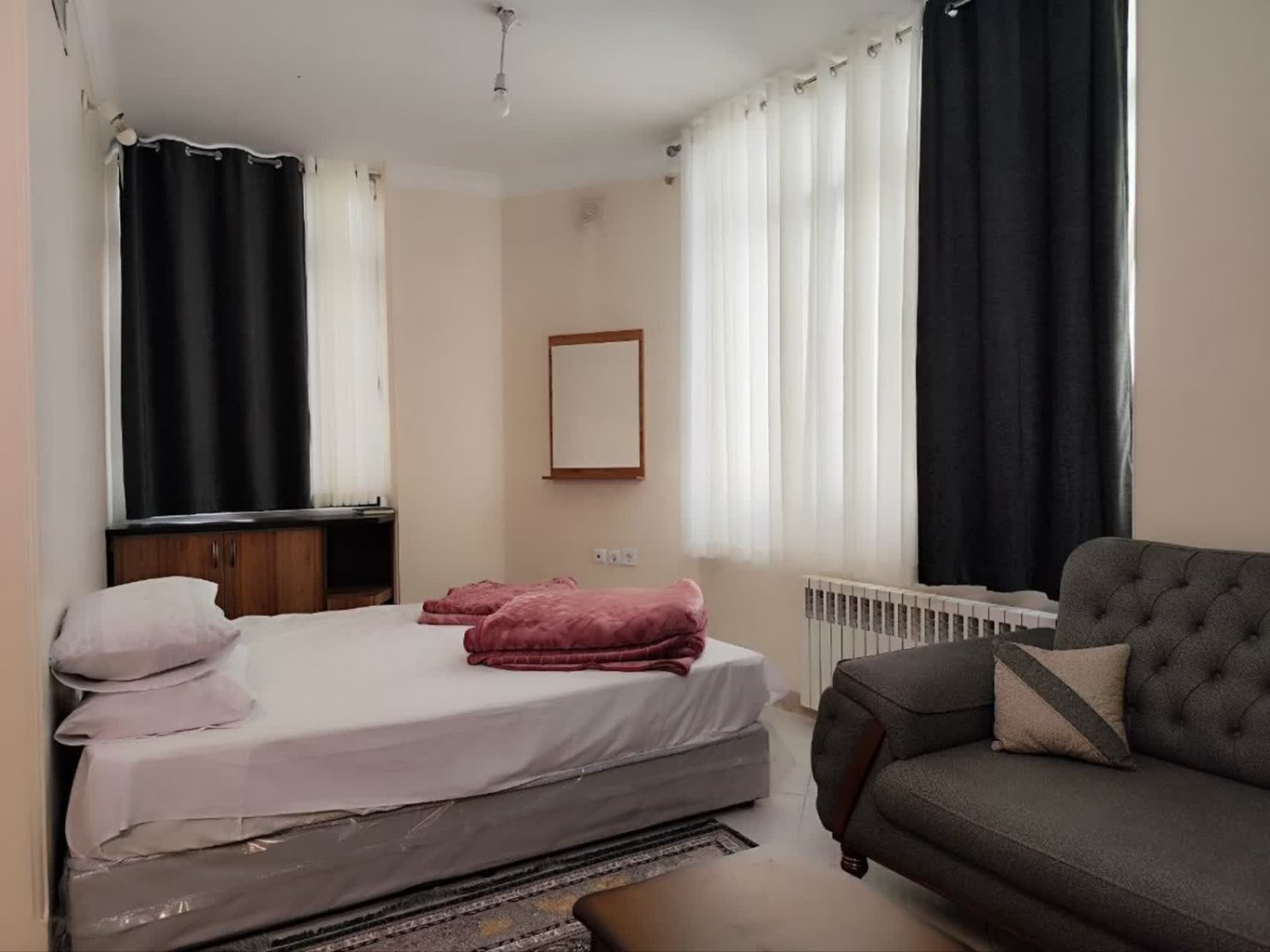 سوئیت آپارتمان طبقه اول واحدا