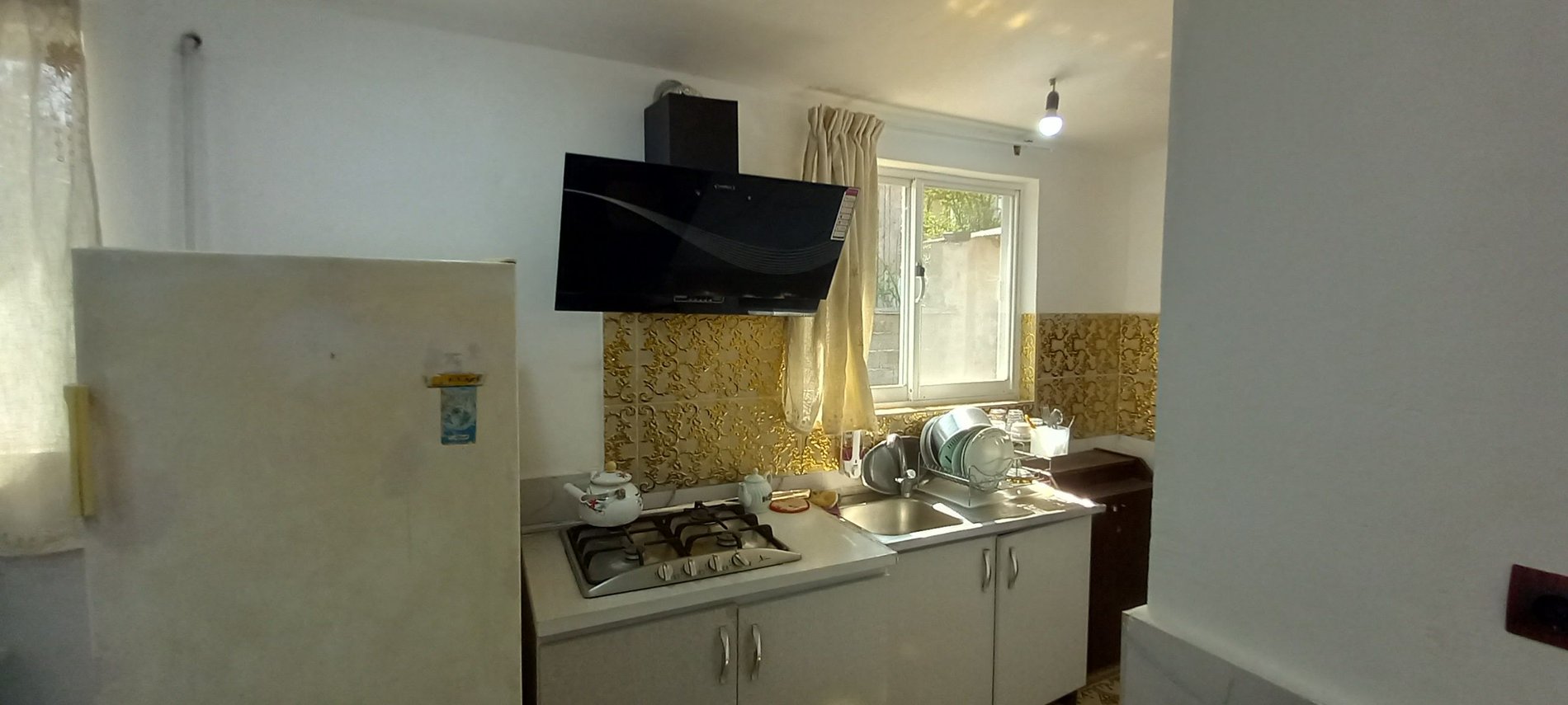 یک خوابه زرهون