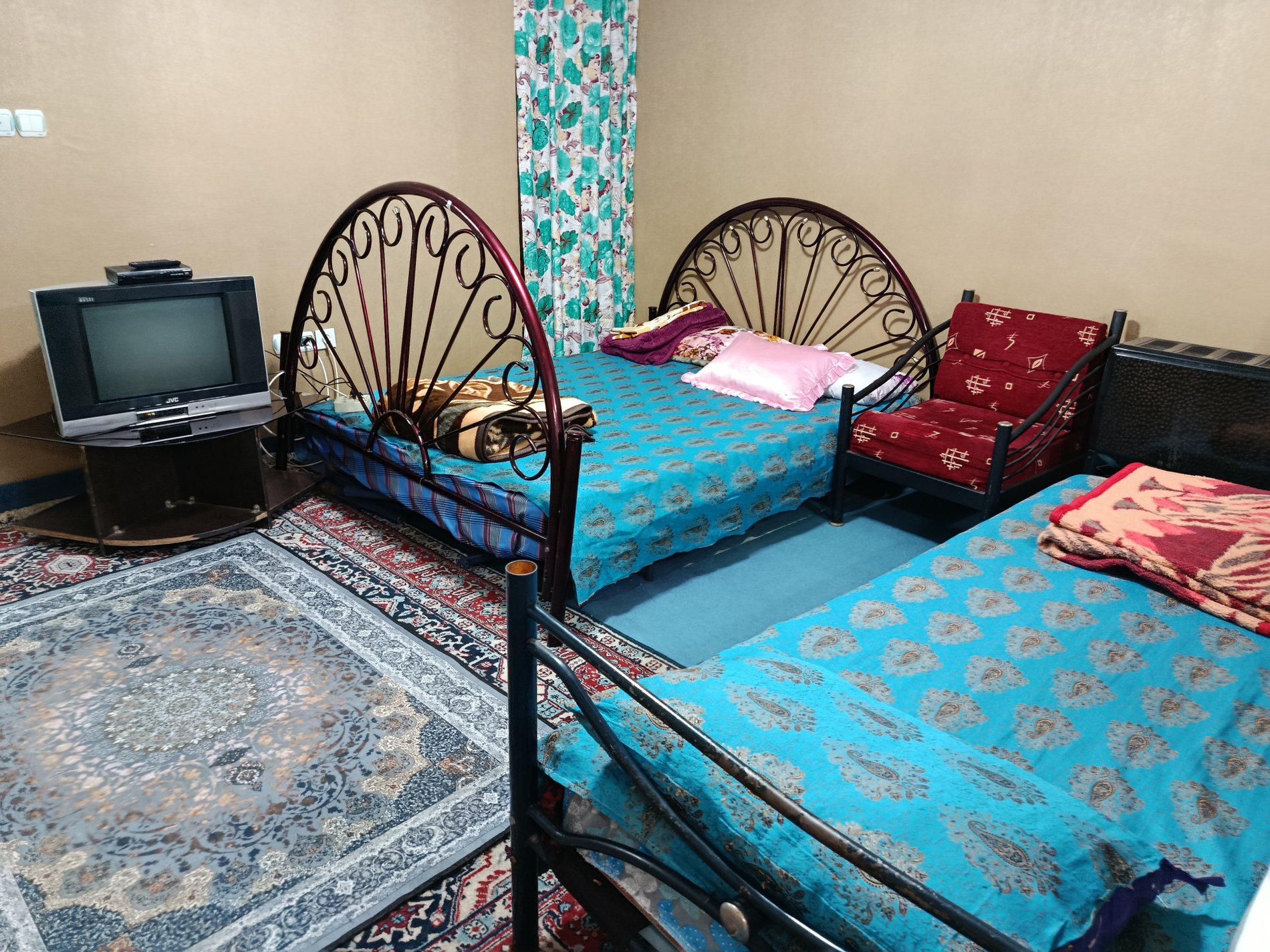 سوئیت فلت چیرانی