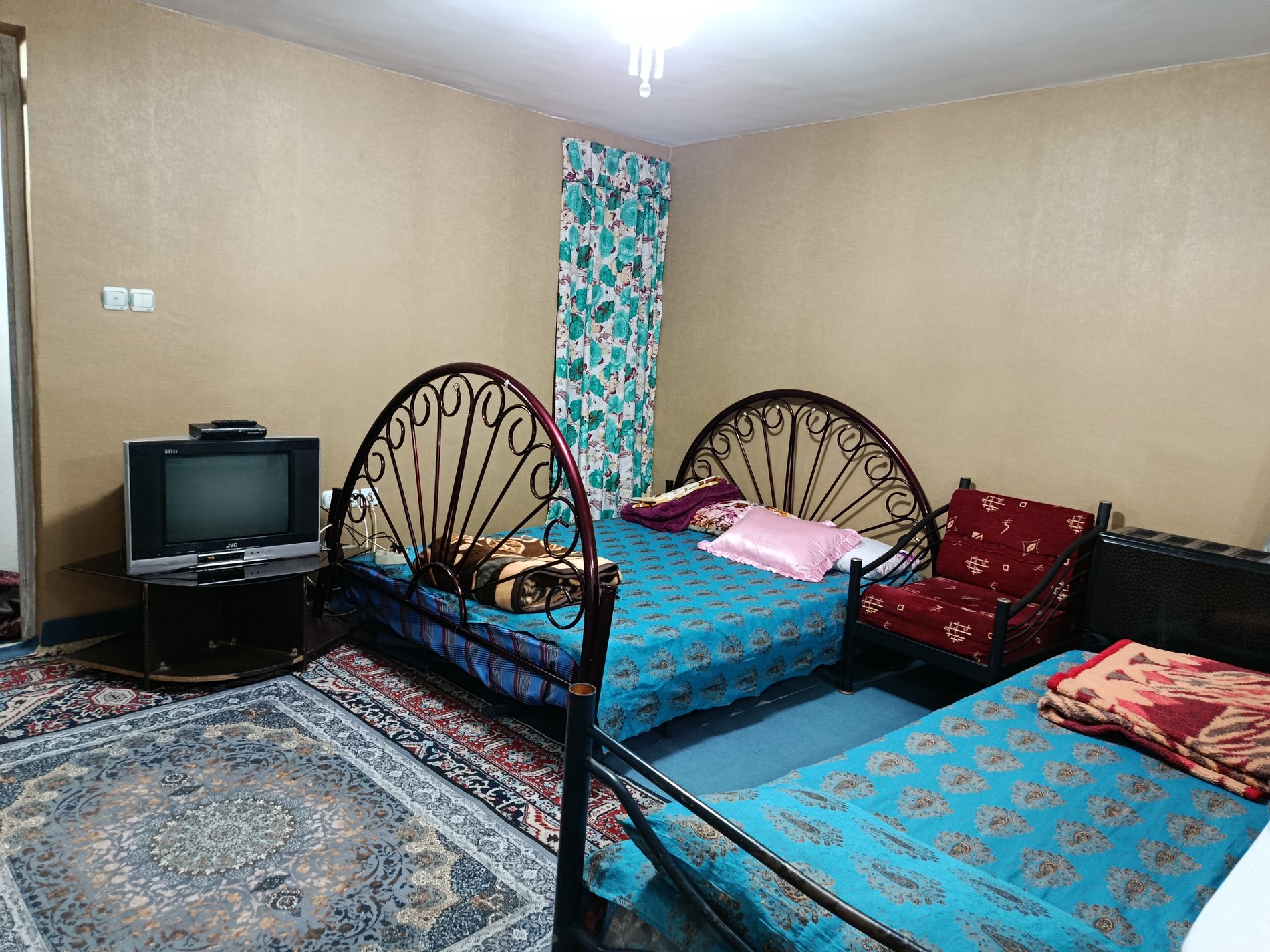 سوئیت فلت چیرانی