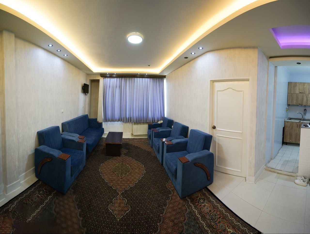 سوئیت دوخوابه آناهیتا واحد هفت تخته - اتاق نشیمن