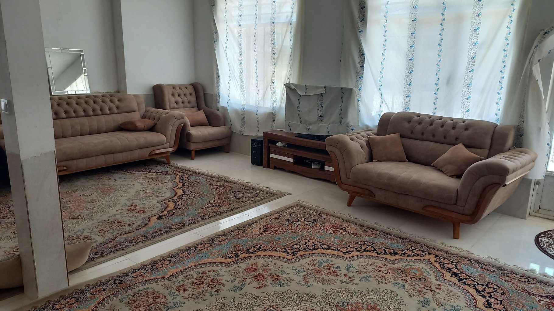 یک خوابه باغ ارغوانی