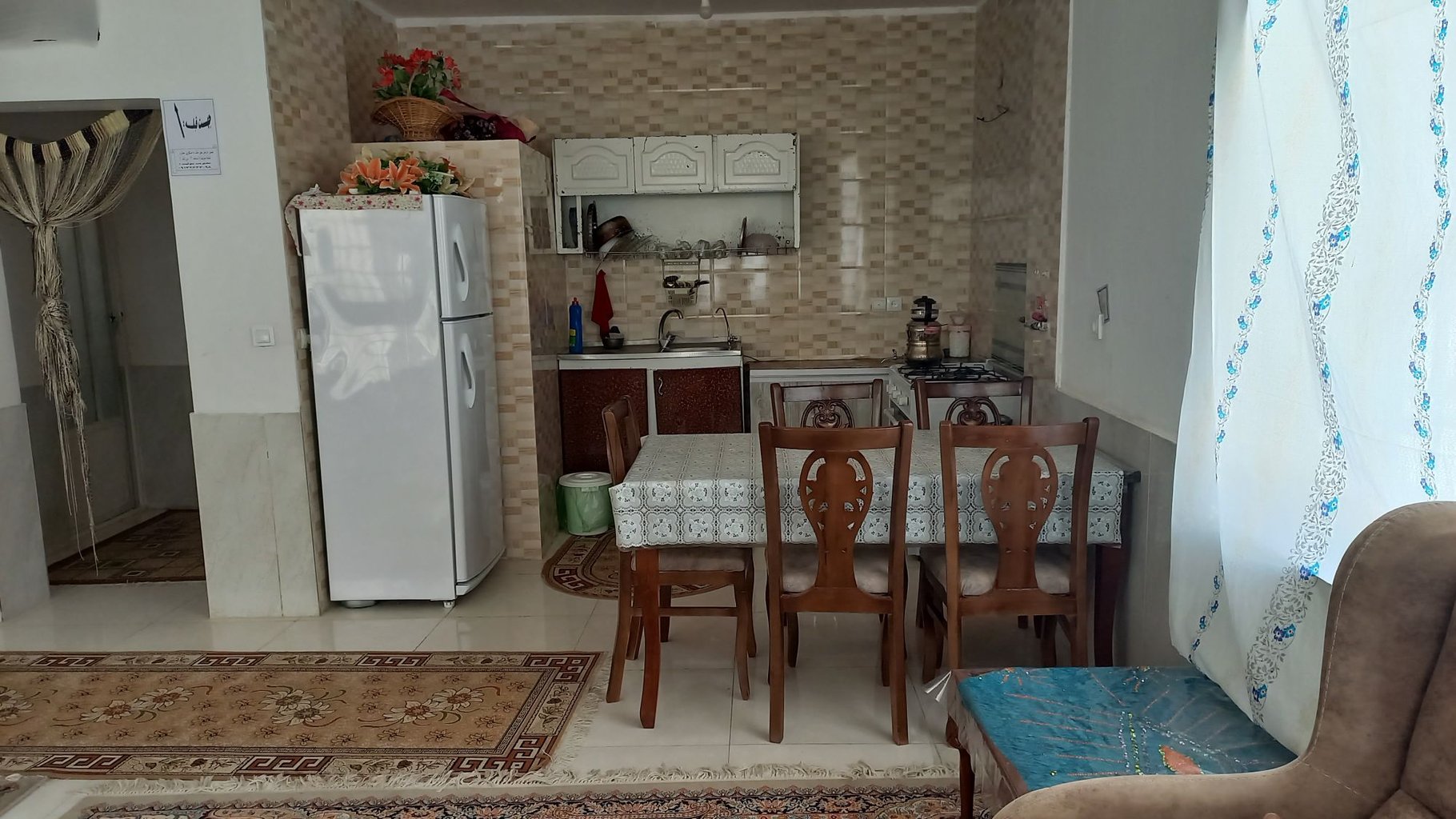 یک خوابه باغ ارغوانی