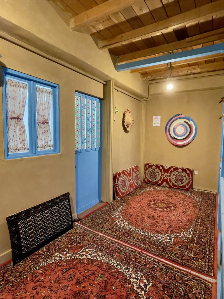 کلبه دوبلکس سنتی باغ پارسا-واحد دو خوابه