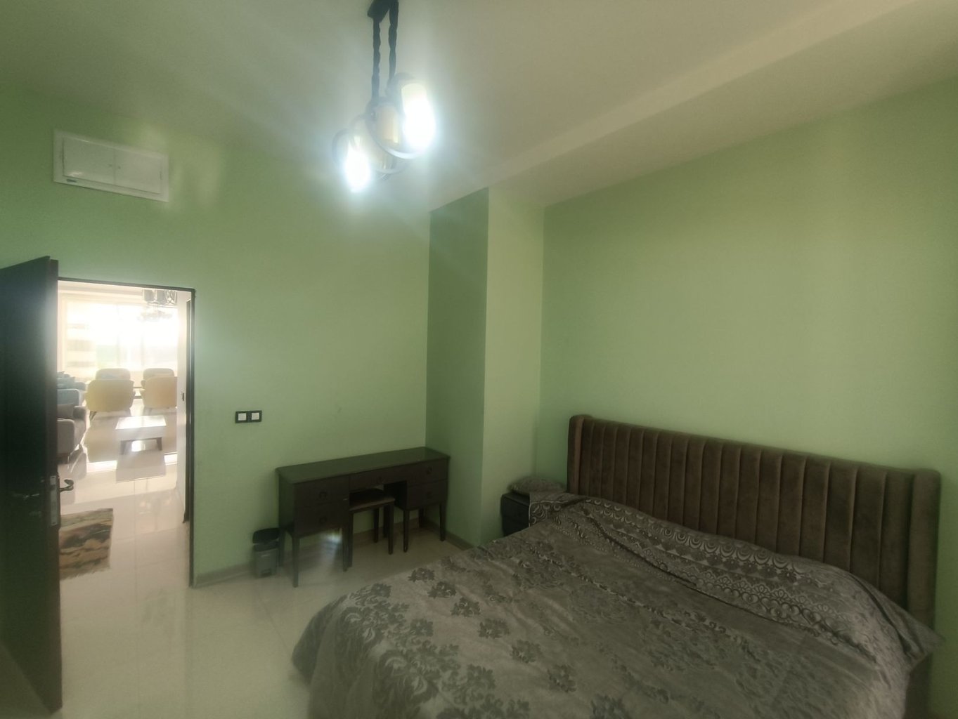 اجاره ویلا چهارخوابه استخردار آبگرم دیانا شیراز