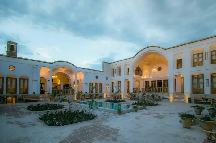 بوم گردی سرای فلاحتی - بالاخانه دوم