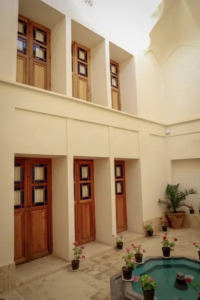 اقامتگاه سنتی سرای فلاحتی - حوضخانه غربی