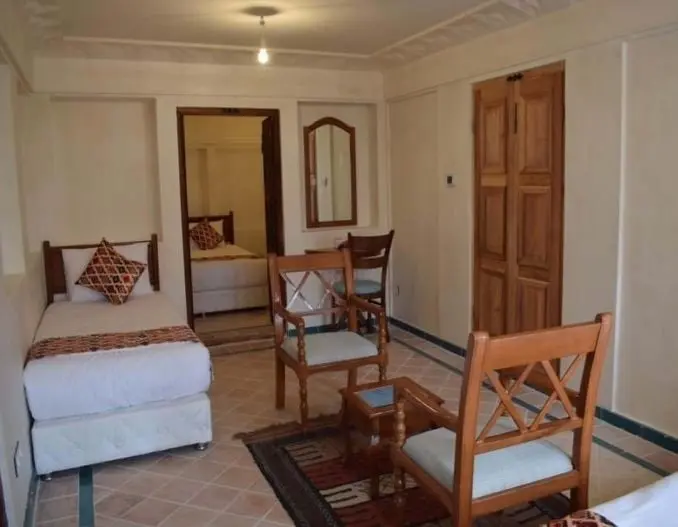 بوم گردی سرای فلاحتی - گوشواره سوم