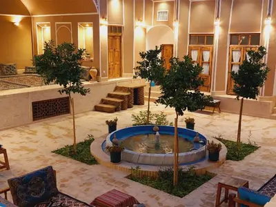 اقامتگاه سنتی گلابتون - واحد 10۷