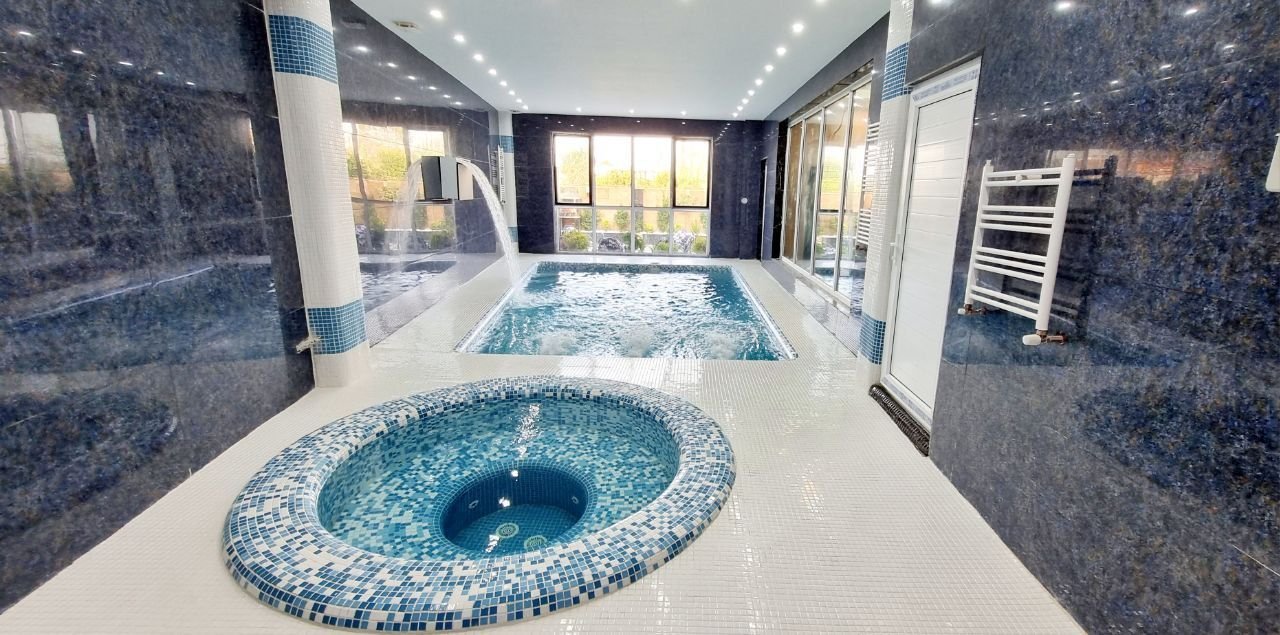 پنج خوابه استخردار آبگرم اوپال