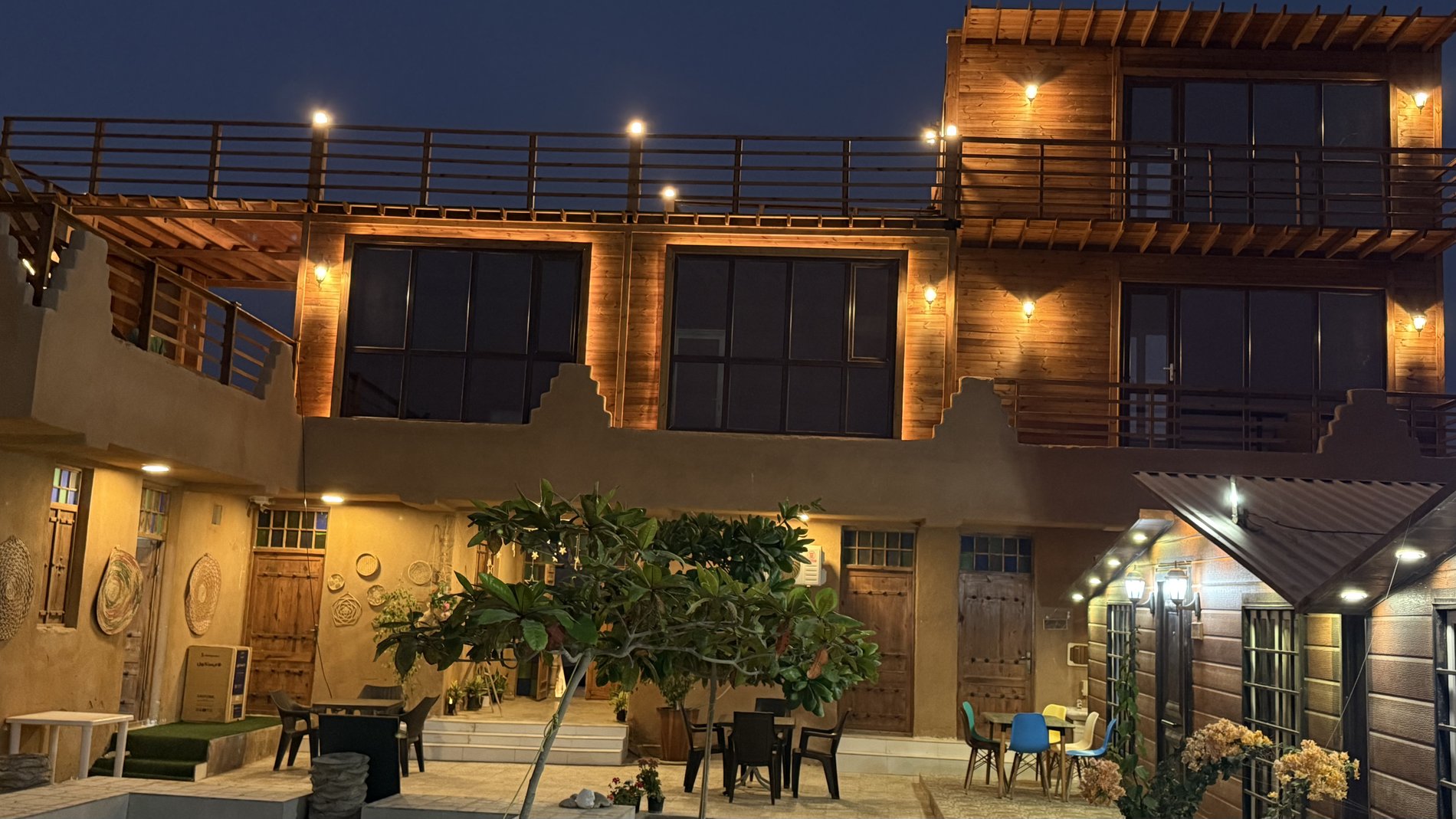 بومگردی ساحلی وَرجی - واحد مروارید