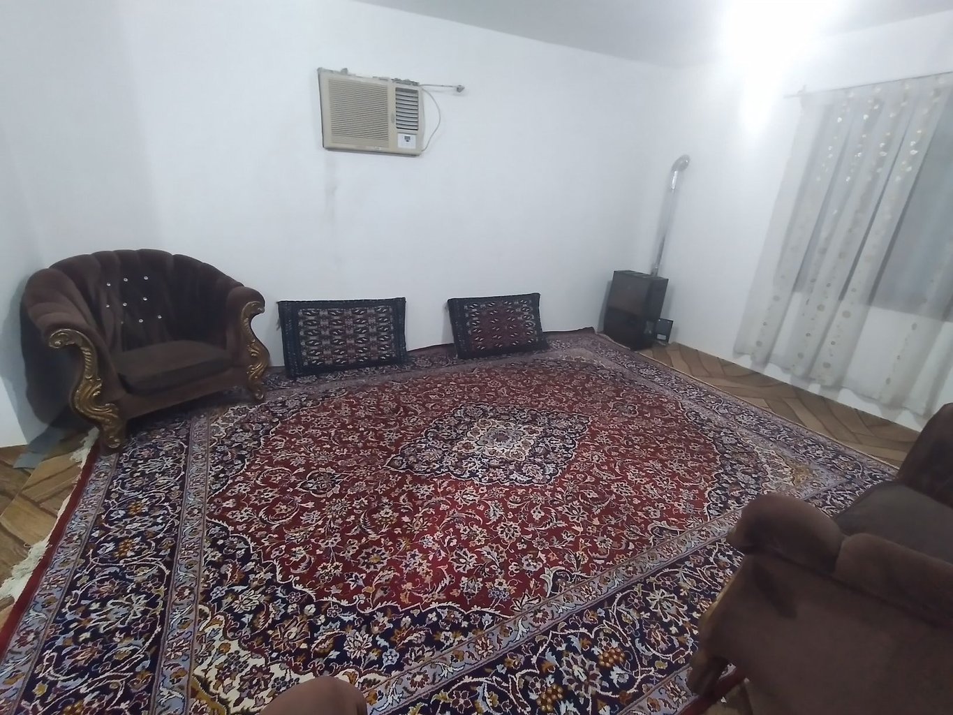 کلبه فلت جنگلی بهار