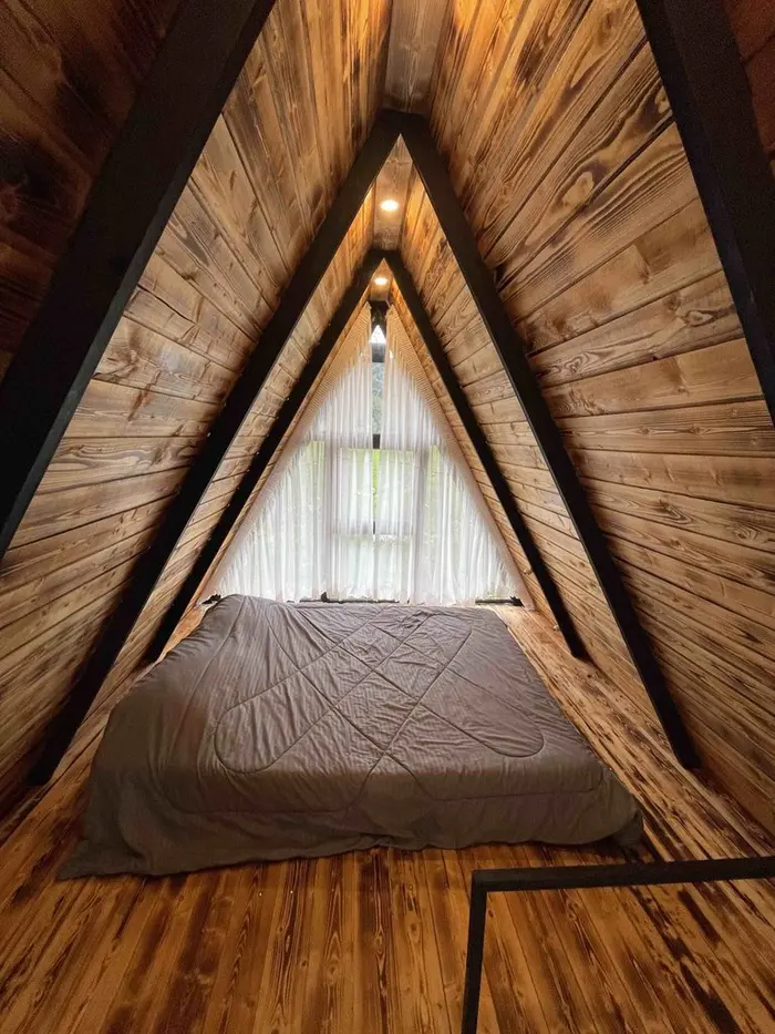 کلبه دوخوابه سوئیسی فرجام