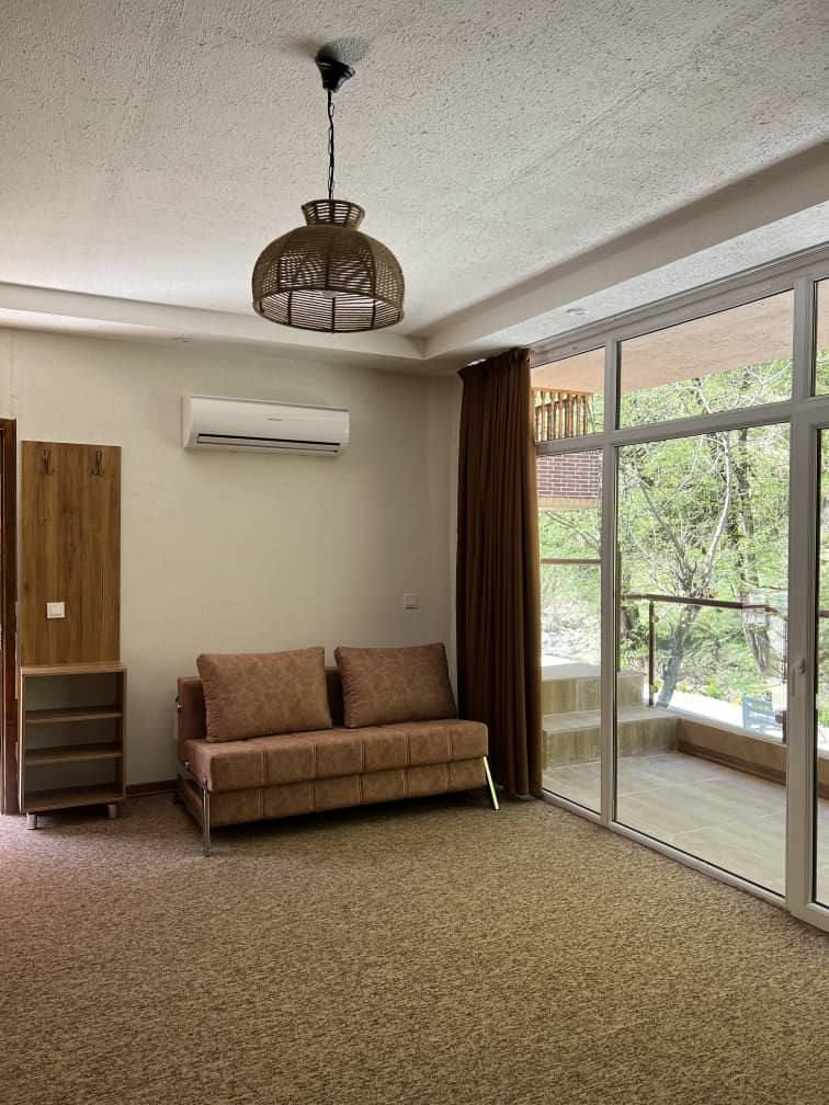 دوخوابه سیلوانه - سوئیت 207