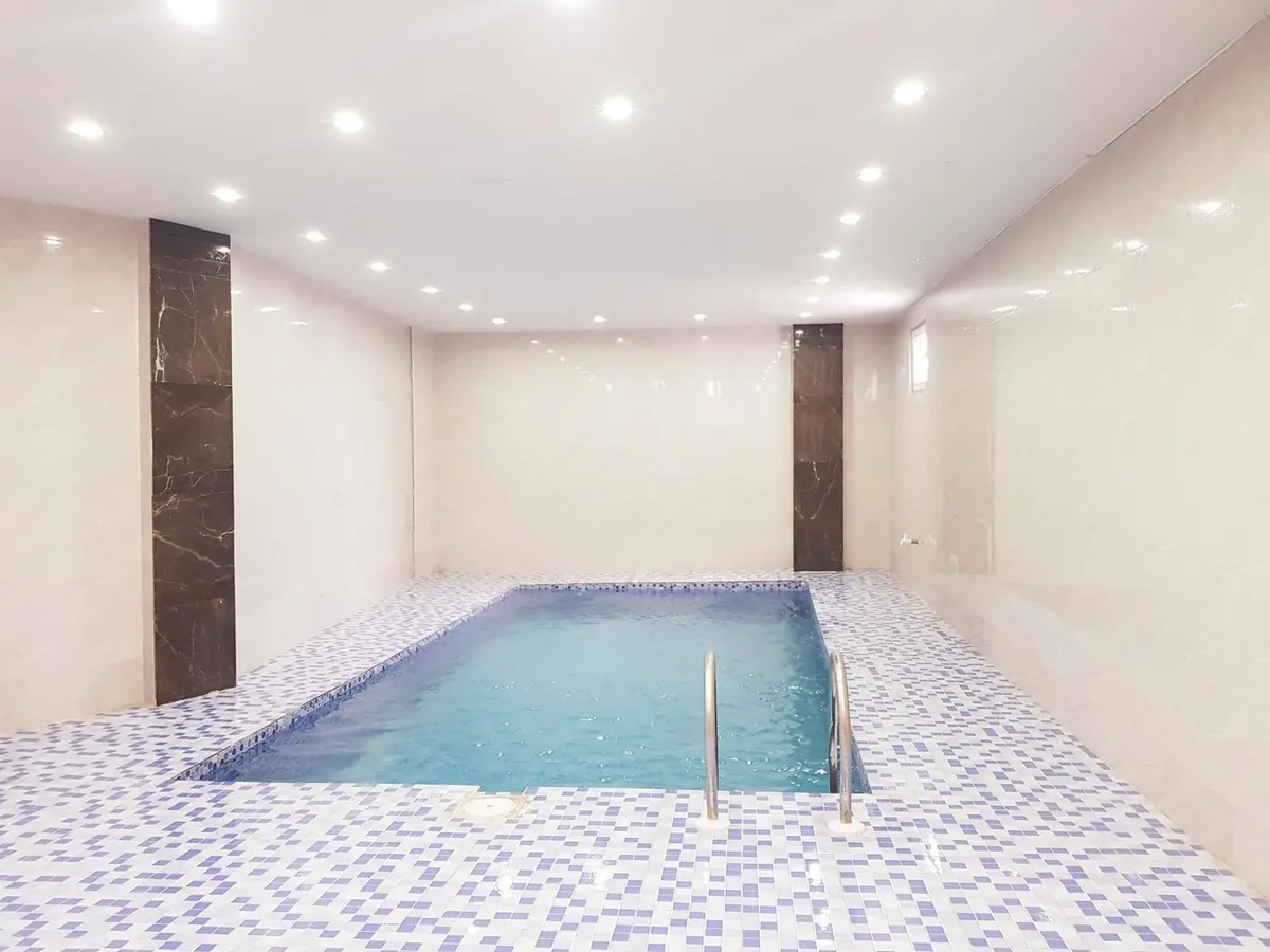 ویلا دوخوابه استخردار آبگرم گلهای ۱۳