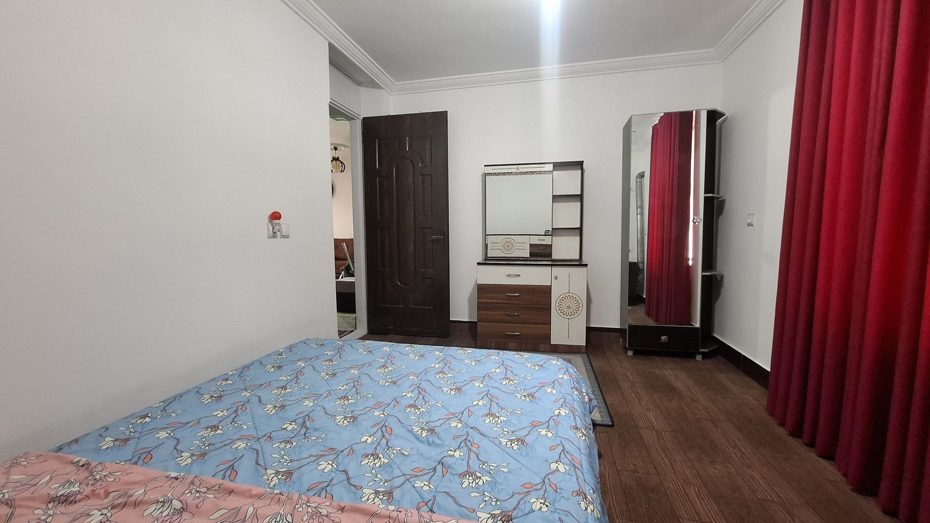 یک خوابه نرگس فرح آباد