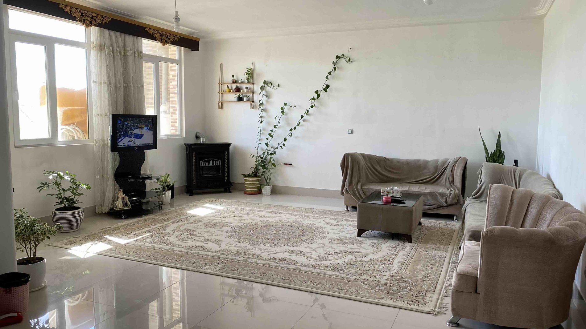 دوخوابه سبزآباد - پذیرایی