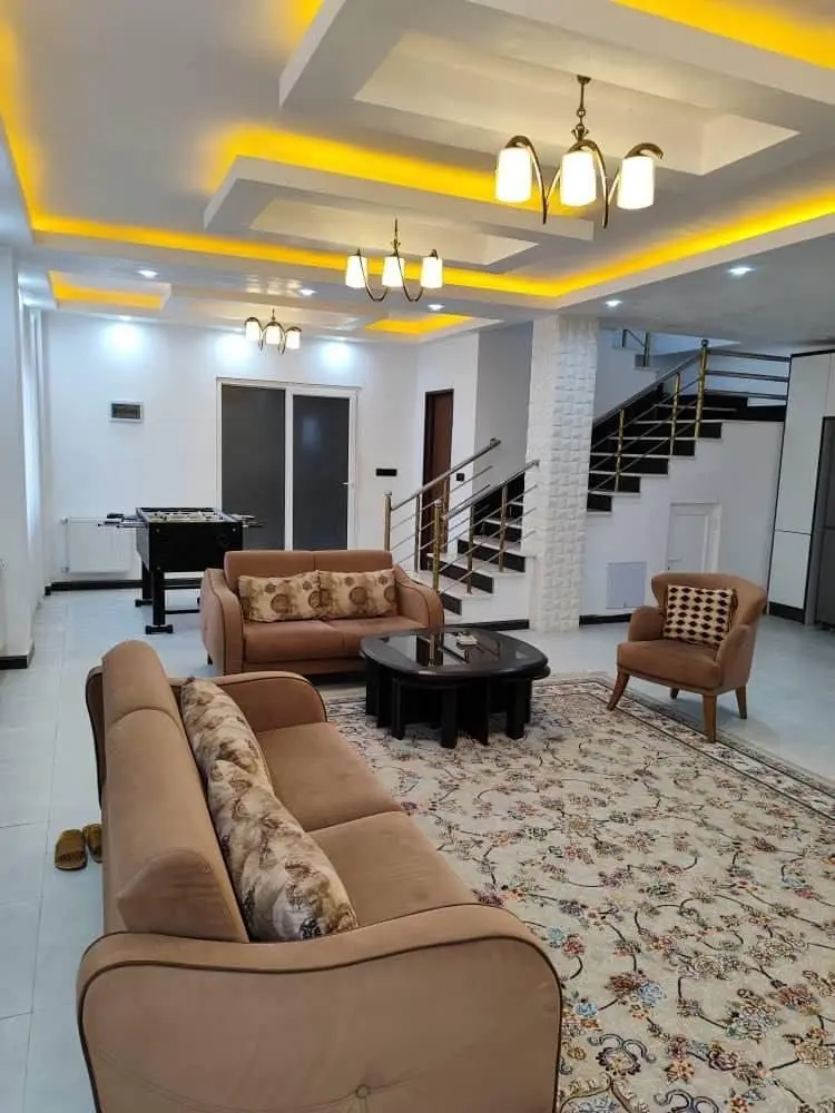 ویلا سه خوابه استخردار آبگرم مزرعه 9