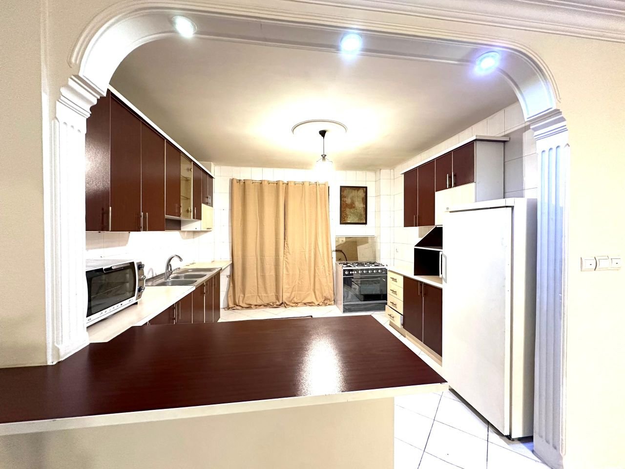 آپارتمان دوخوابه شاهین شمالی