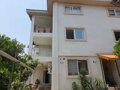 آپارتمان دوخوابه موحدی