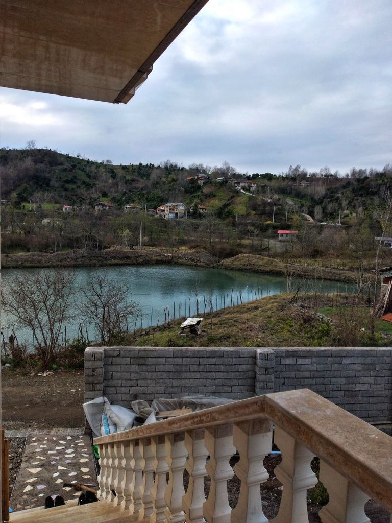 ویلا دوخوابه پایین محله - منظره جلوساختمان