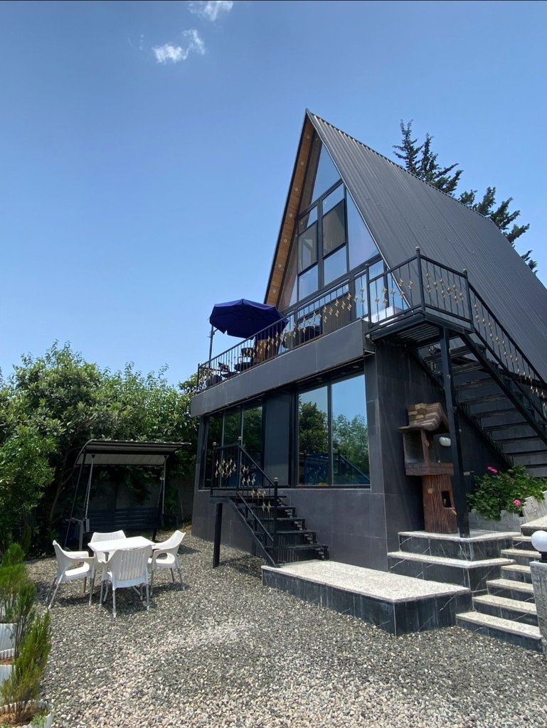 کلبه دوخوابه سوئیسی استخردار آبگرم شهریار