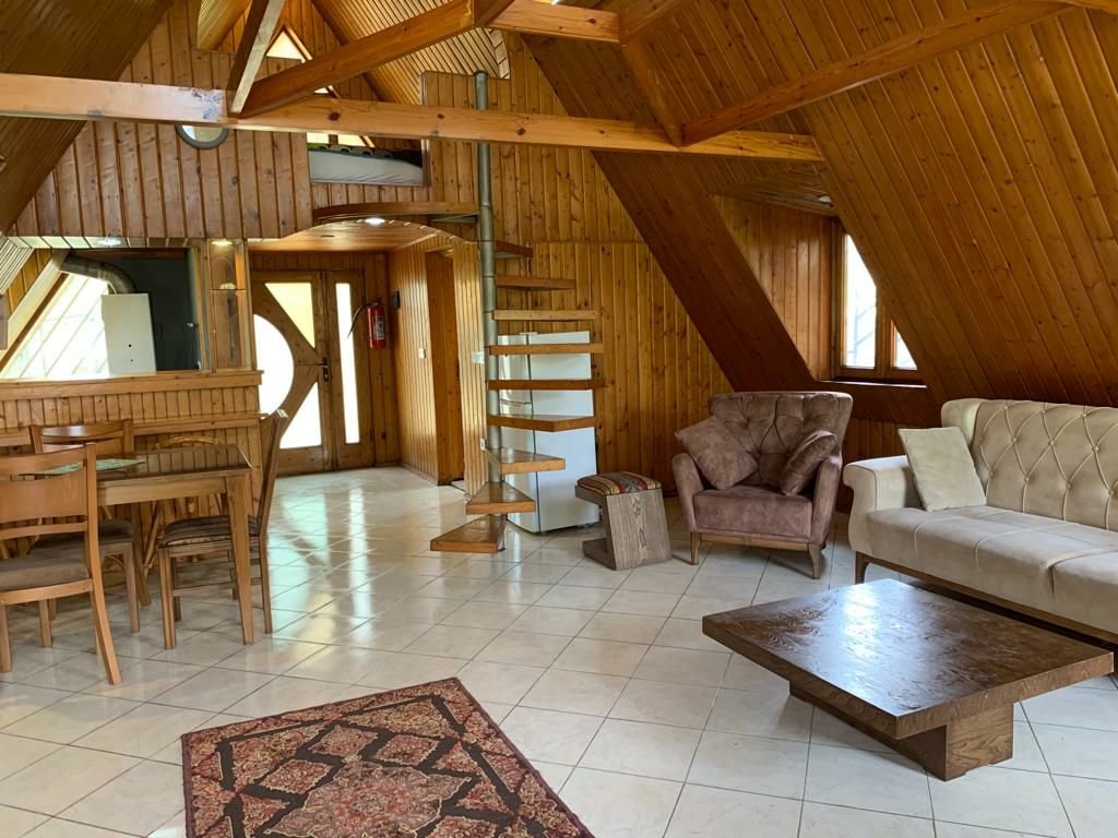 یک خوابه ساحلی نگین