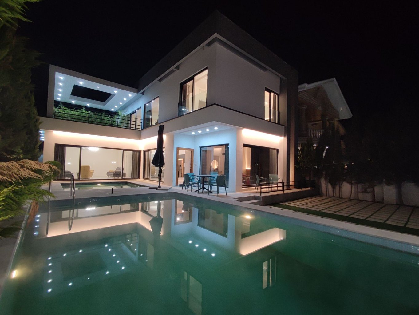 سه خوابه استخردار آبگرم مهر ۲۸