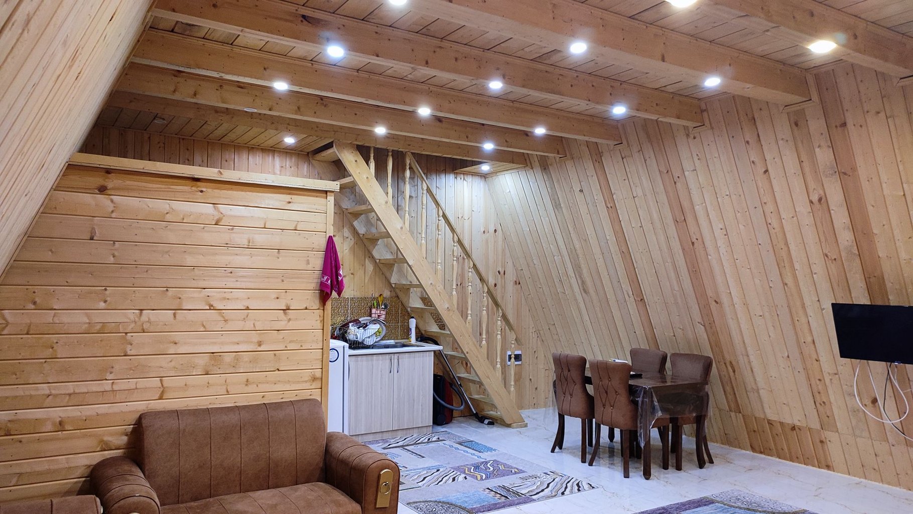 ویلا یک خوابه پیرهرات زیبا