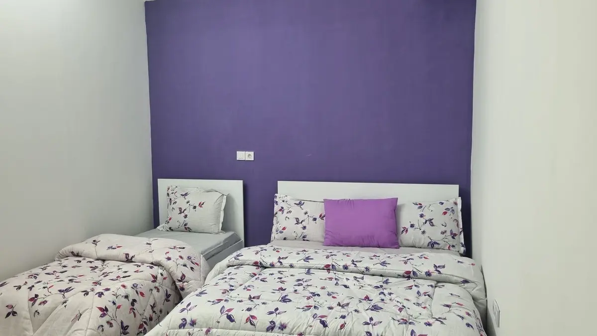 سوئیت فلت نگین خلیج فارس ارغوان