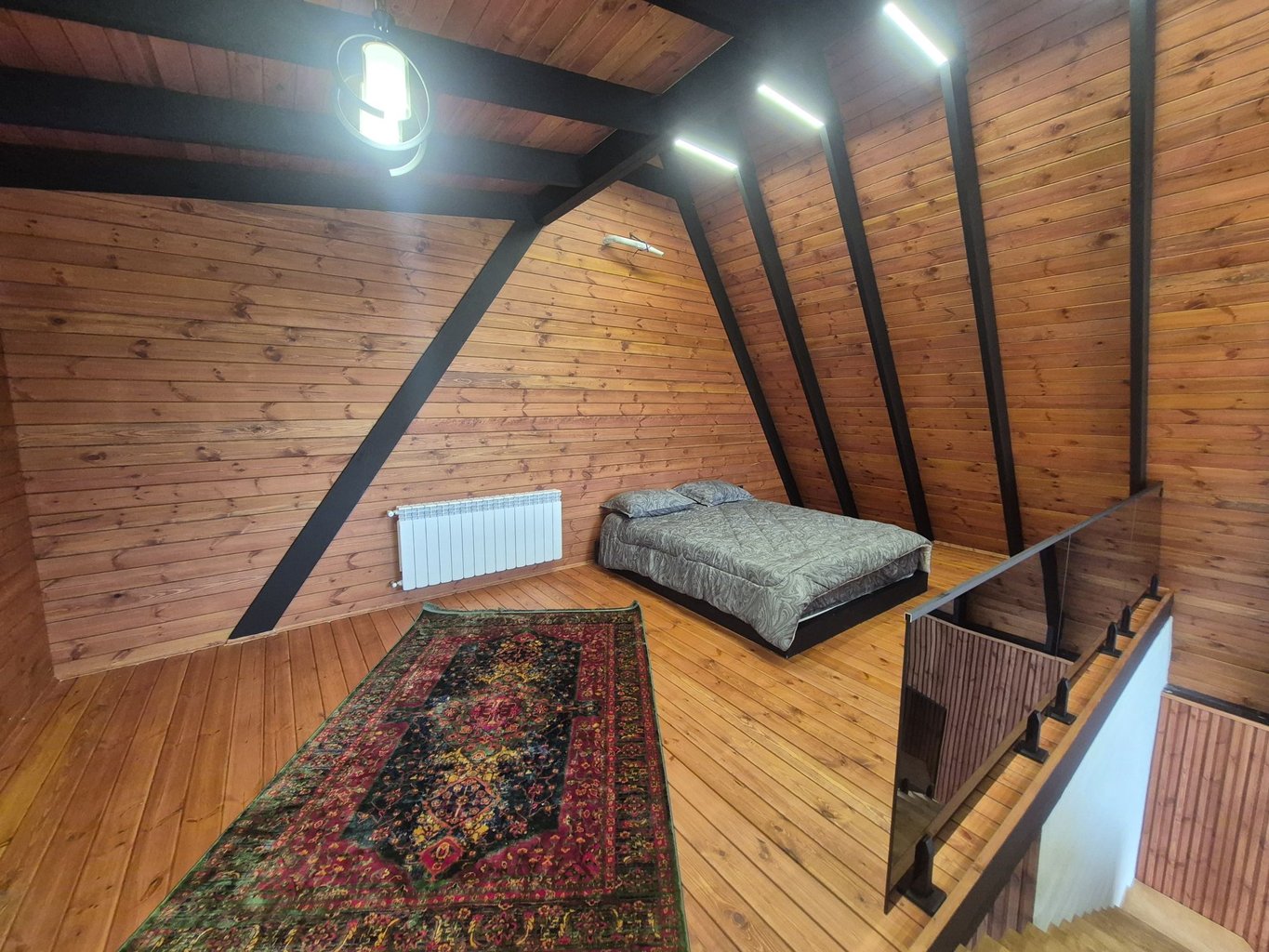 کلبه دوخوابه دوبلکس استخردار آبگرم سایه گردو